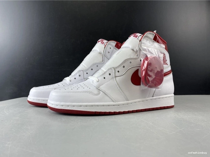 (2017) Retro 1 Red 555088-103 Jordan Air Metallic 0716